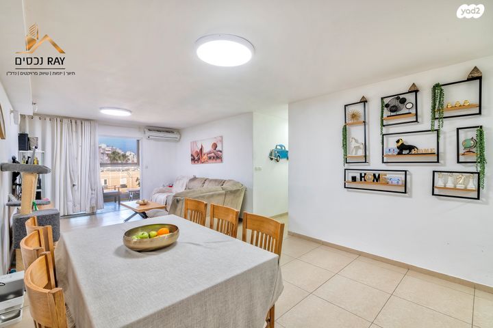 דירה, הדרור, נאות בן גוריון, יבנה