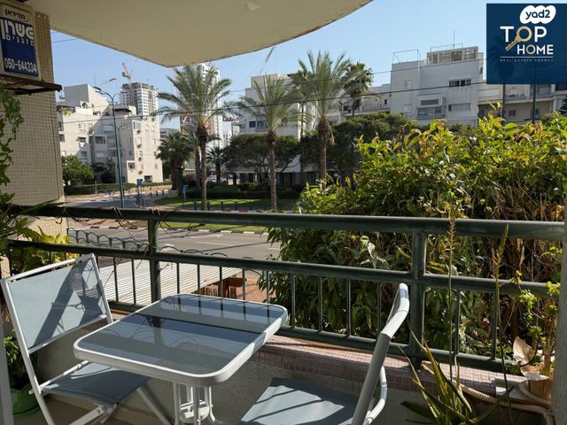 אירוס הארגמן 