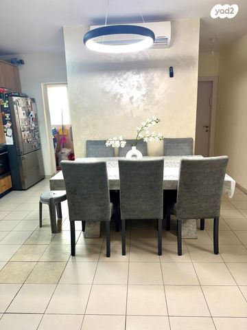 דירה, שמחה הולצברג, פסגת זאב, ירושלים