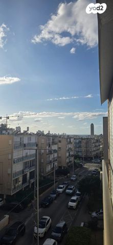 דירה, ישראל בן ציון 19, דרום מערב ותיק, בת ים