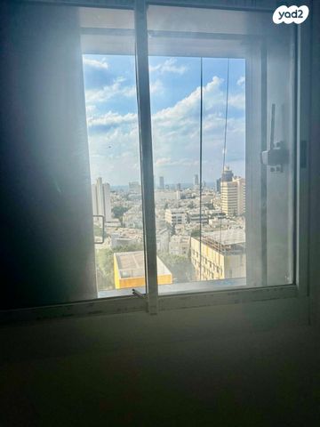 דירה, אוסוולדו ארניה 8, גני שרונה, קרית הממשלה, תל אביב יפו