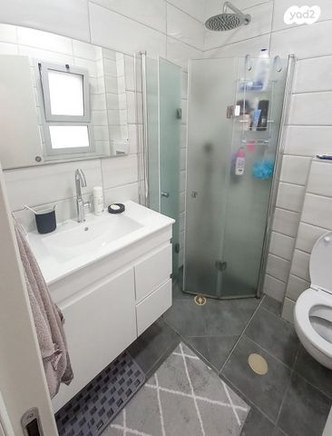 דירה, בריכת רם, שקמים ואגמים, אשקלון