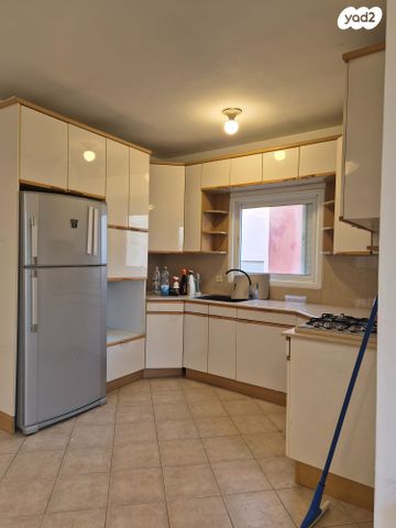 גג/ פנטהאוז, שכונת הראשונים, רמת גן