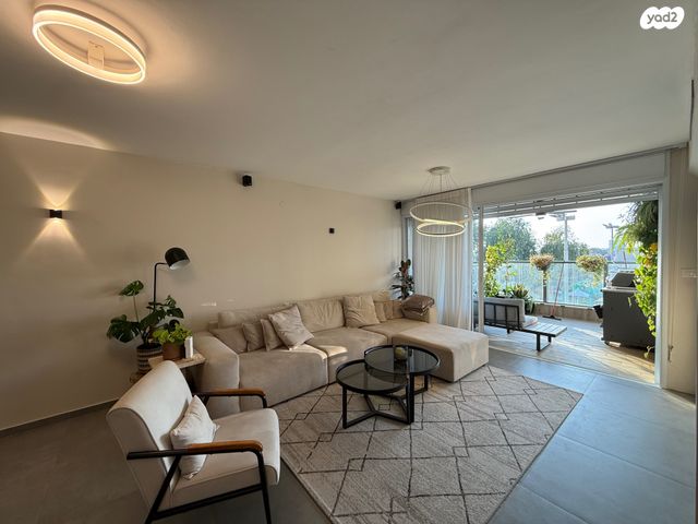 דירה, זלמן שז"ר 29, נווה עופר, תל כביר, תל אביב יפו