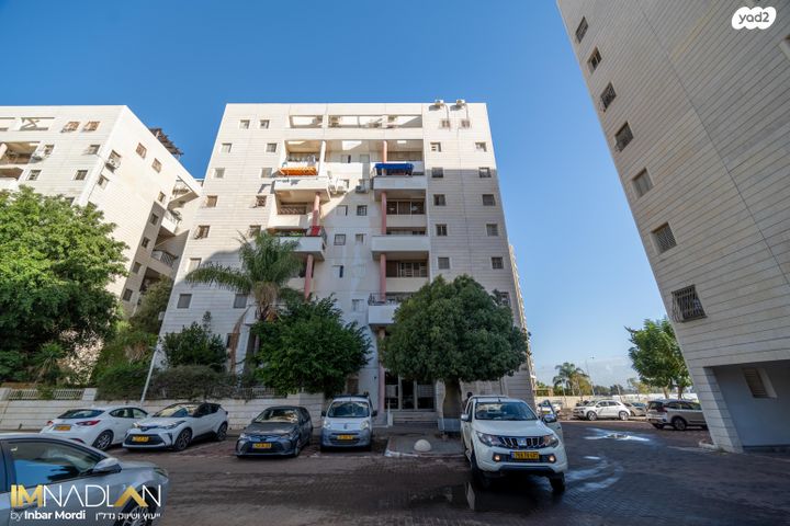 דירה, שלומציון המלכה, משכנות גנים, פתח תקווה