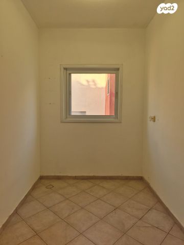 גג/ פנטהאוז, שכונת הראשונים, רמת גן