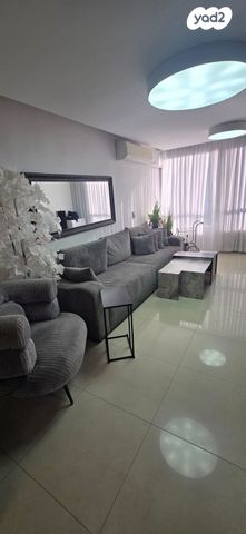 דירה, ישראל בן ציון 19, דרום מערב ותיק, בת ים