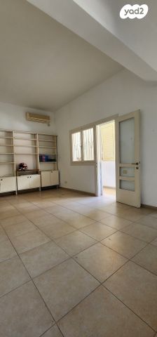 דירה, אמיל זולא, הצפון הישן - דרום, תל אביב יפו