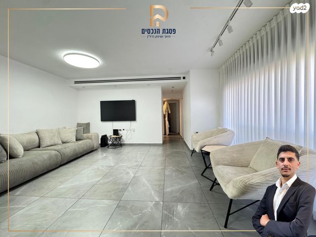 פרופ' יום טוב עסיס 