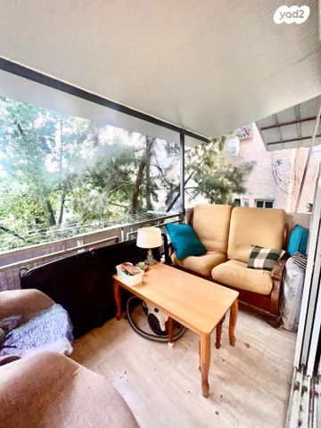 דירה, אחד העם, חיפה