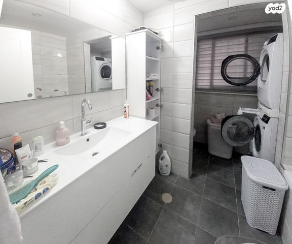 דירה, בריכת רם, שקמים ואגמים, אשקלון