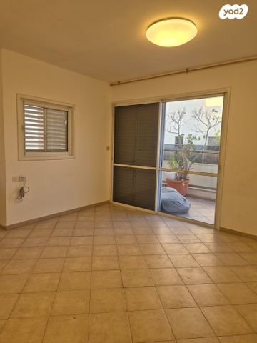 גג/ פנטהאוז, שכונת הראשונים, רמת גן