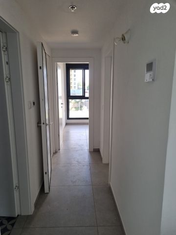 דירה, יונה וולך, גרין פארק החדשה, הוד השרון