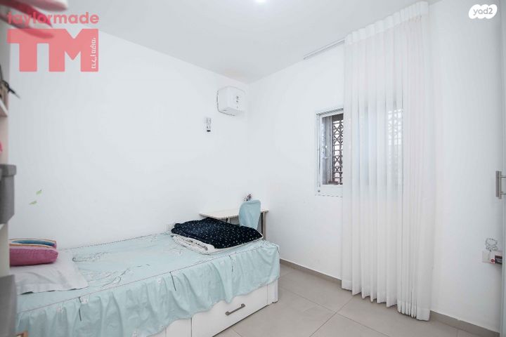 דירת גן, שעורה, עמירם, פרדס חנה כרכור