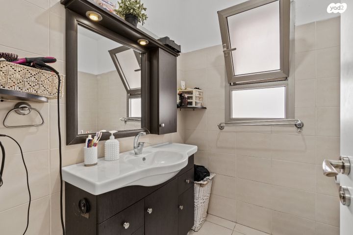 דירה, רחובות החדשה, רחובות