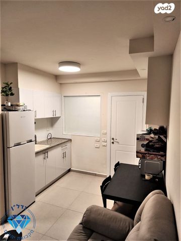 דירה, טופז, וילה דורי, שכונת הדגל, נס ציונה