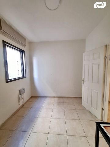 דירה, גורדון 14, הצפון הישן - דרום, תל אביב יפו