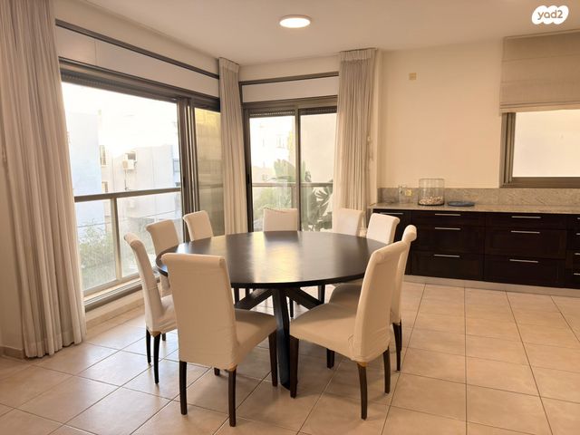 דירה, גורדון 14, הצפון הישן - דרום, תל אביב יפו