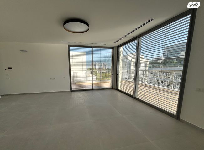 גג/ פנטהאוז