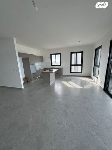 דירה, אמנון ליפקין שחק 3, נתניה