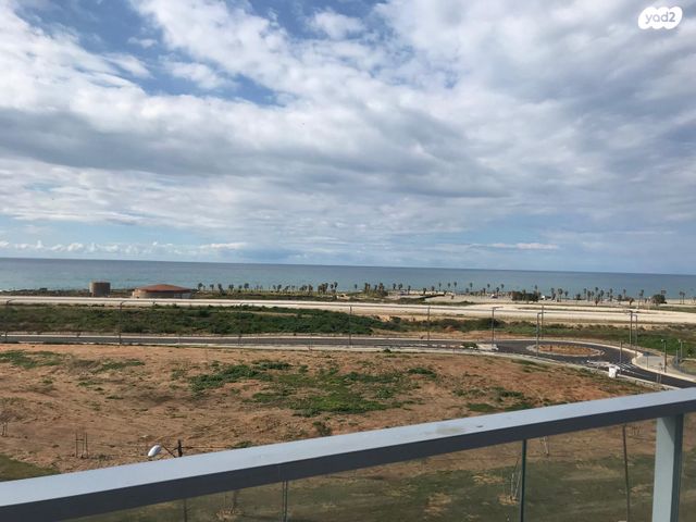 הגוש הגדול, רמת אביב החדשה, נופי ים