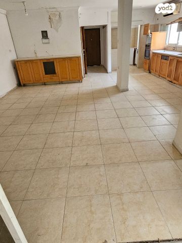 בניין מגורים, השיטה 6, התקוה, בית יעקב, נווה צה"ל, תל אביב יפו