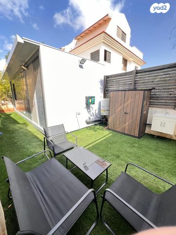 המשוררת זלדה 10