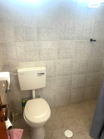 דירה, הרב הרצוג, עכו