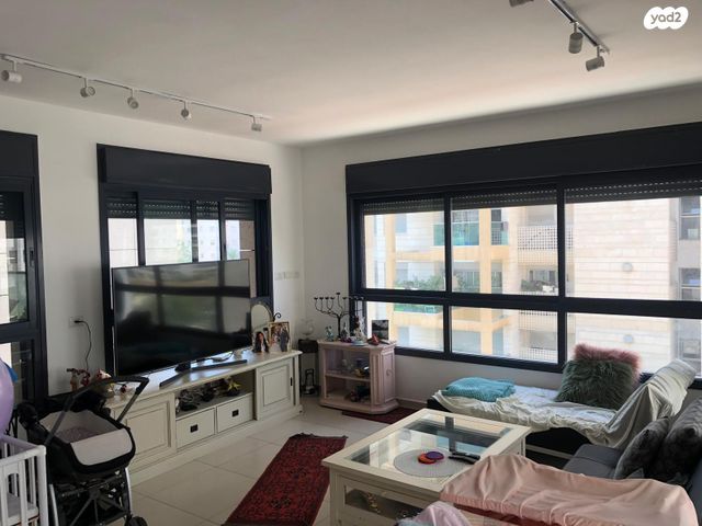 דירה, שדרות לוי אשכול, הגוש הגדול, רמת אביב החדשה, נופי ים, תל אביב יפו