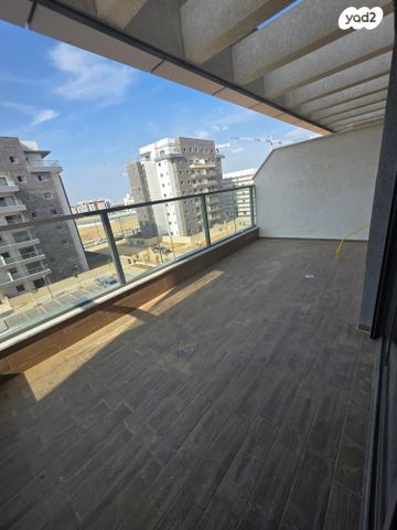 דירה, נחל זיתן, אופקים