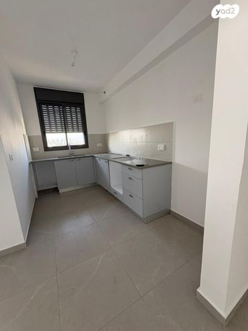 דירה, דרך ארץ, עיר היין, אשקלון