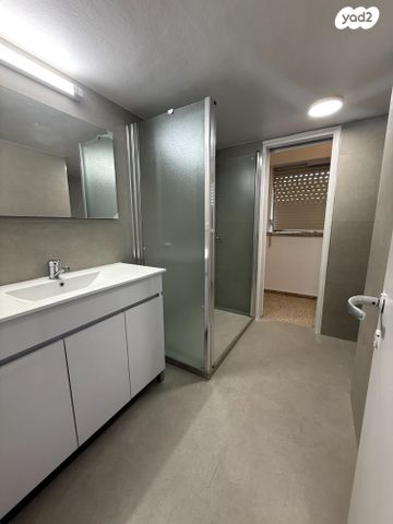 דירה, משה שרת 52, קרית חיים מזרחית, חיפה