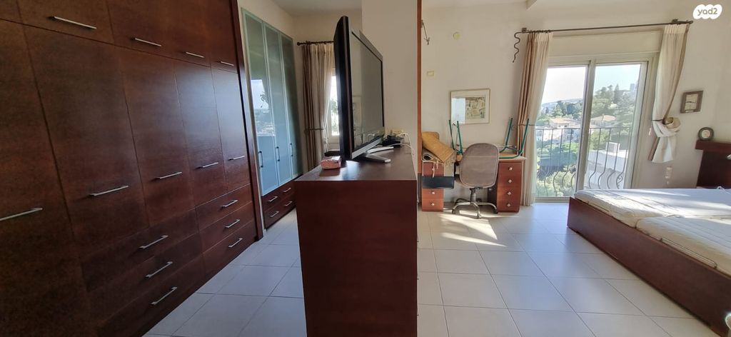 דירה, שדרות מוריה, מרכז הכרמל, חיפה