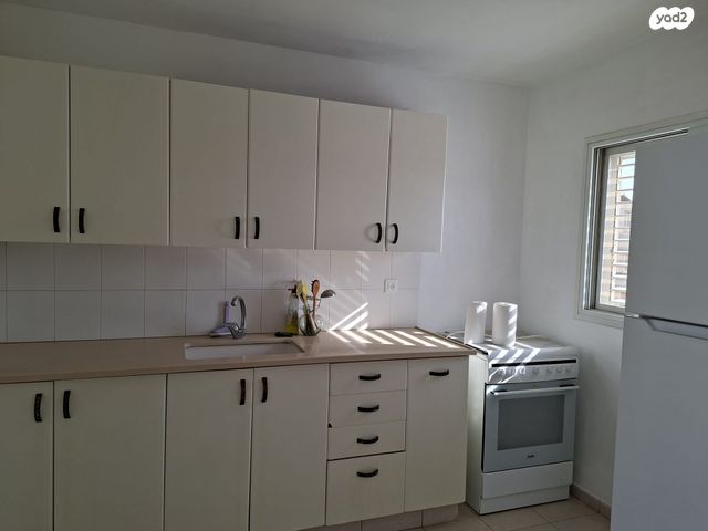 יד התשעה, שביב