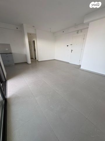 דירה, דרך ארץ, עיר היין, אשקלון