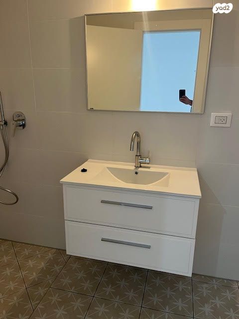 דירה, נווה שרת, תל אביב יפו