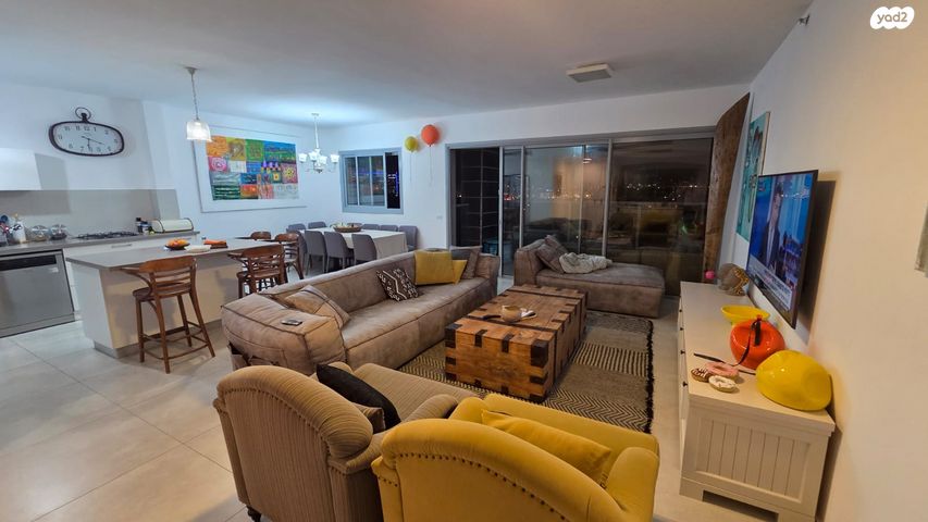 דירה, פשוש, רמות מנחם, הוד השרון