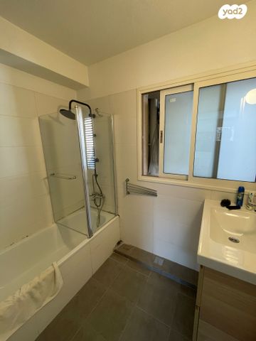 דירה, נחלת בנימין, פלורנטין, תל אביב יפו