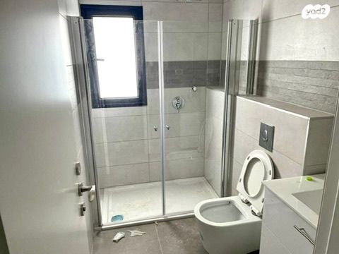 דירה, הקוממיות, בת ים