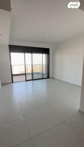 דירה, נוף הטיילת, נתניה