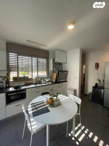 דירה, נחלת בנימין, פלורנטין, תל אביב יפו