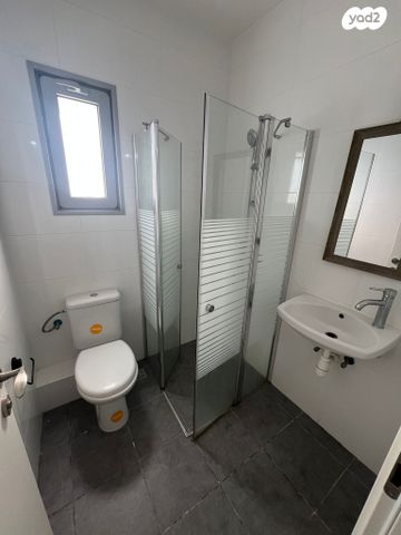 דירה, אריאל שרון, נווה שרון / שער העיר, נתיבות