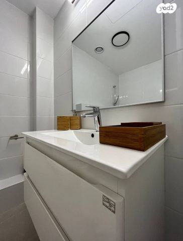 דירה, יפו 105, מחנה יהודה - לב העיר, ירושלים