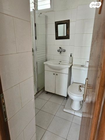 בניין מגורים, השיטה 6, התקוה, בית יעקב, נווה צה"ל, תל אביב יפו