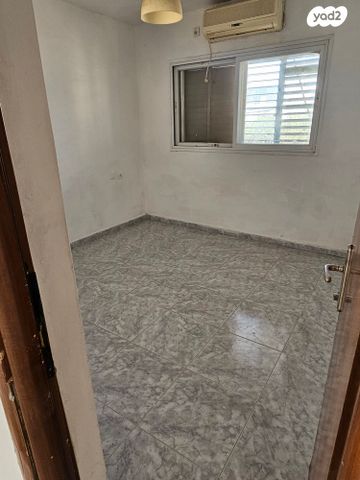 בניין מגורים, השיטה 6, התקוה, בית יעקב, נווה צה"ל, תל אביב יפו