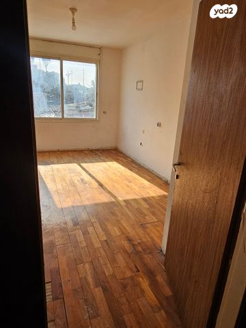 בניין מגורים, השיטה 6, התקוה, בית יעקב, נווה צה"ל, תל אביב יפו