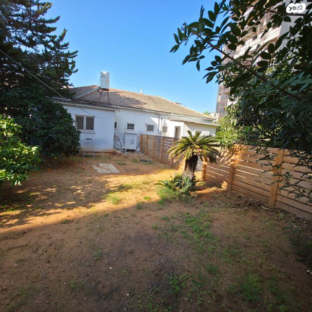 הרצליה הירוקה, נווה עובד