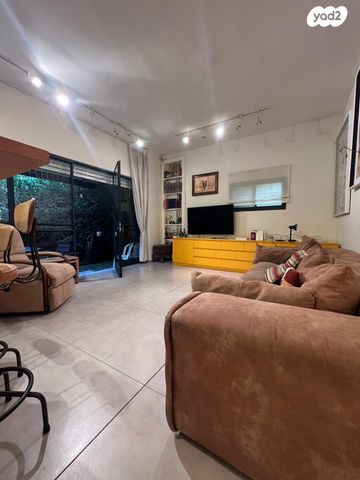 דירת גן, שדרות נורדאו, הצפון הישן - צפון, תל אביב יפו