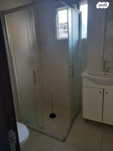 דירת גן, יהודה הלוי 5, קרית ים ג', קרית ים