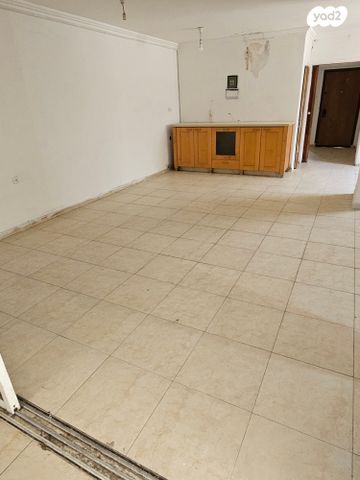 בניין מגורים, השיטה 6, התקוה, בית יעקב, נווה צה"ל, תל אביב יפו